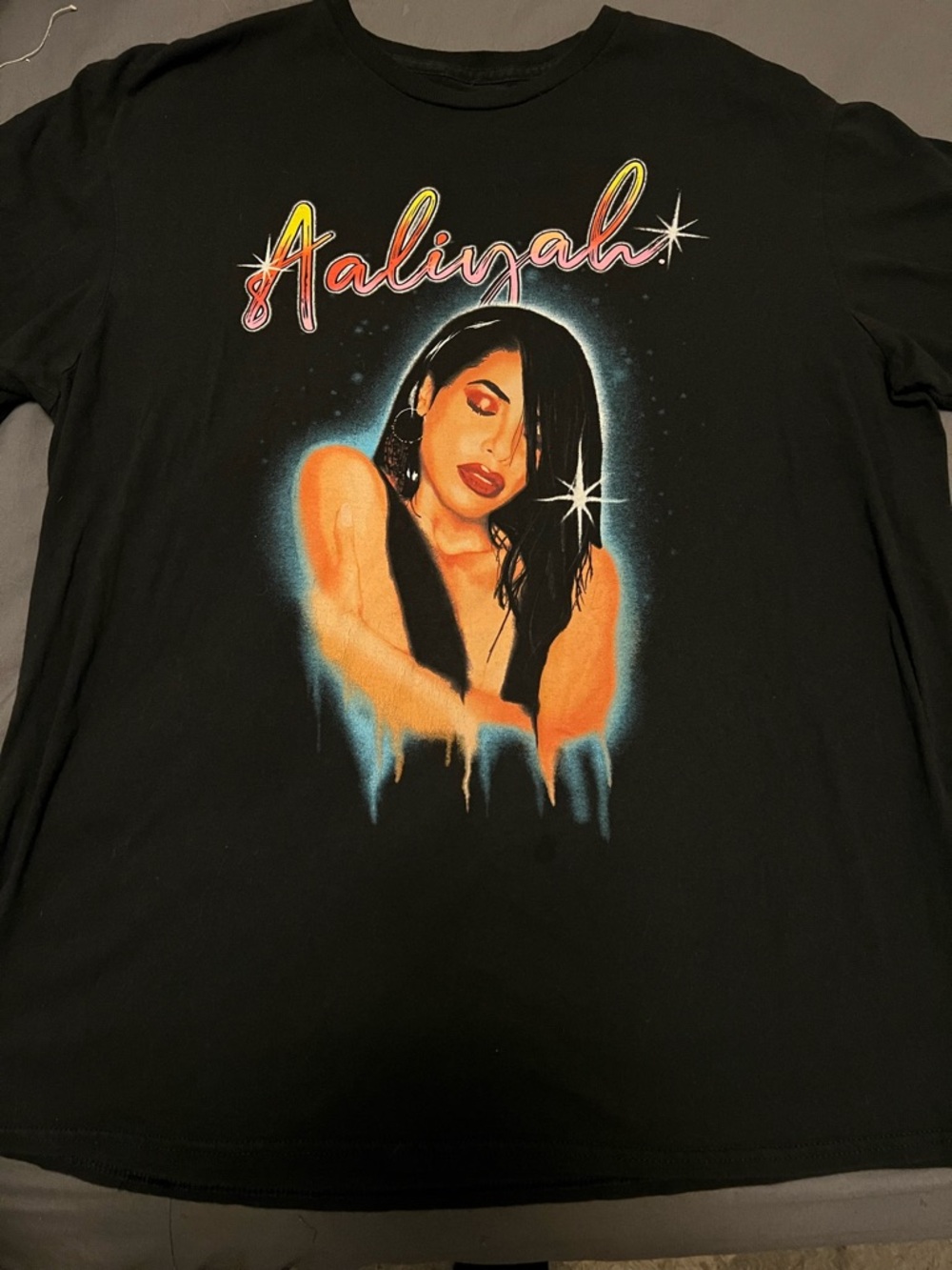 Aaliyah Black Graphic Short Sleeve Tee with Retro Portrait
